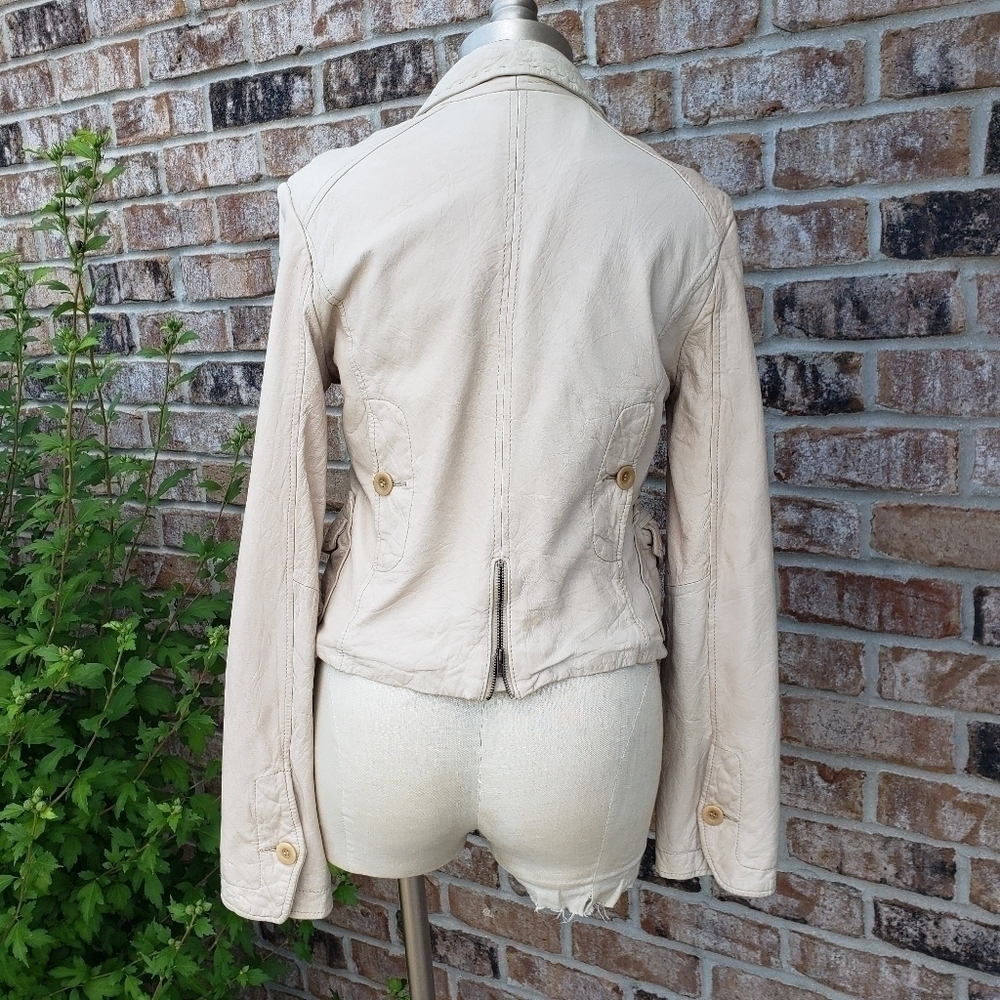 BCBGMAXAZRIA Soft Leather Blazer Cream Size S - Picture 3 of 8